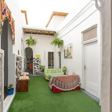 La Casita De